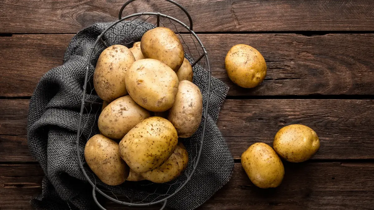 Główne zdjęcie - Ziemniaki – właściwości, kalorie, witaminy. Czy ziemniaki są zdrowe?
