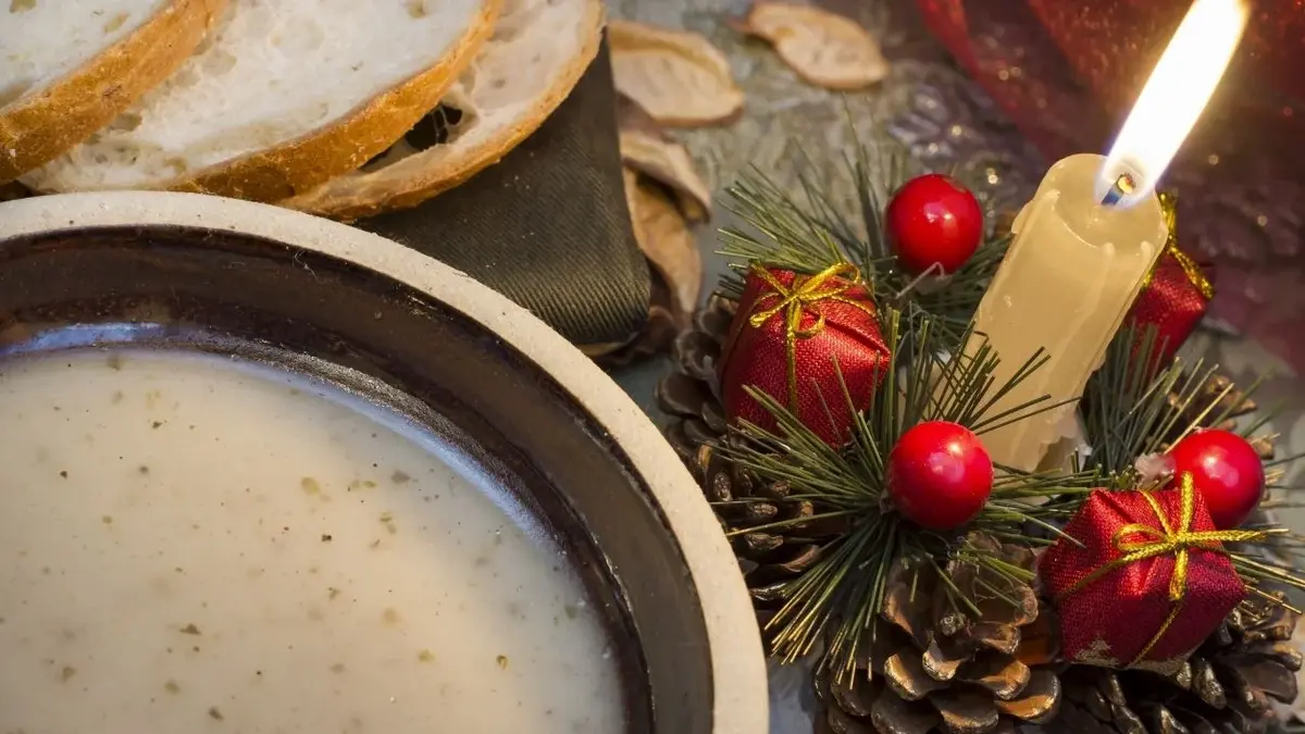 Główne zdjęcie - Barszcz biały wigilijny – jak zrobić bożonarodzeniowy żur