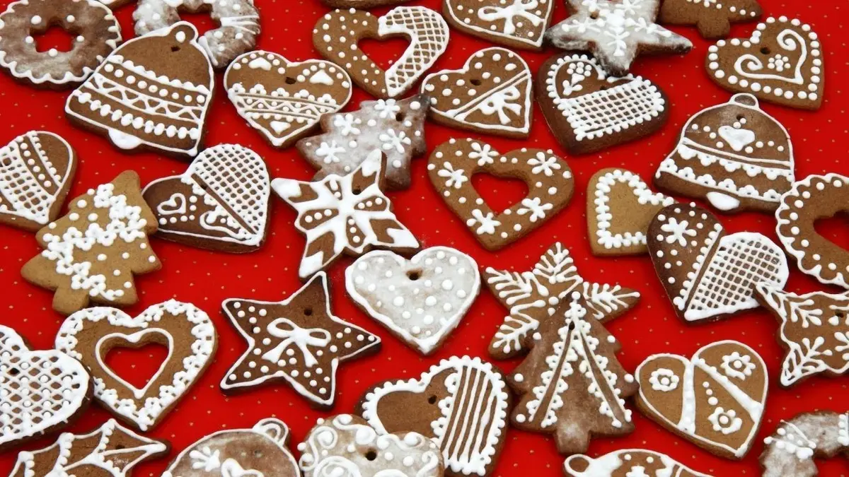 jak dekorować pierniczki świąteczne