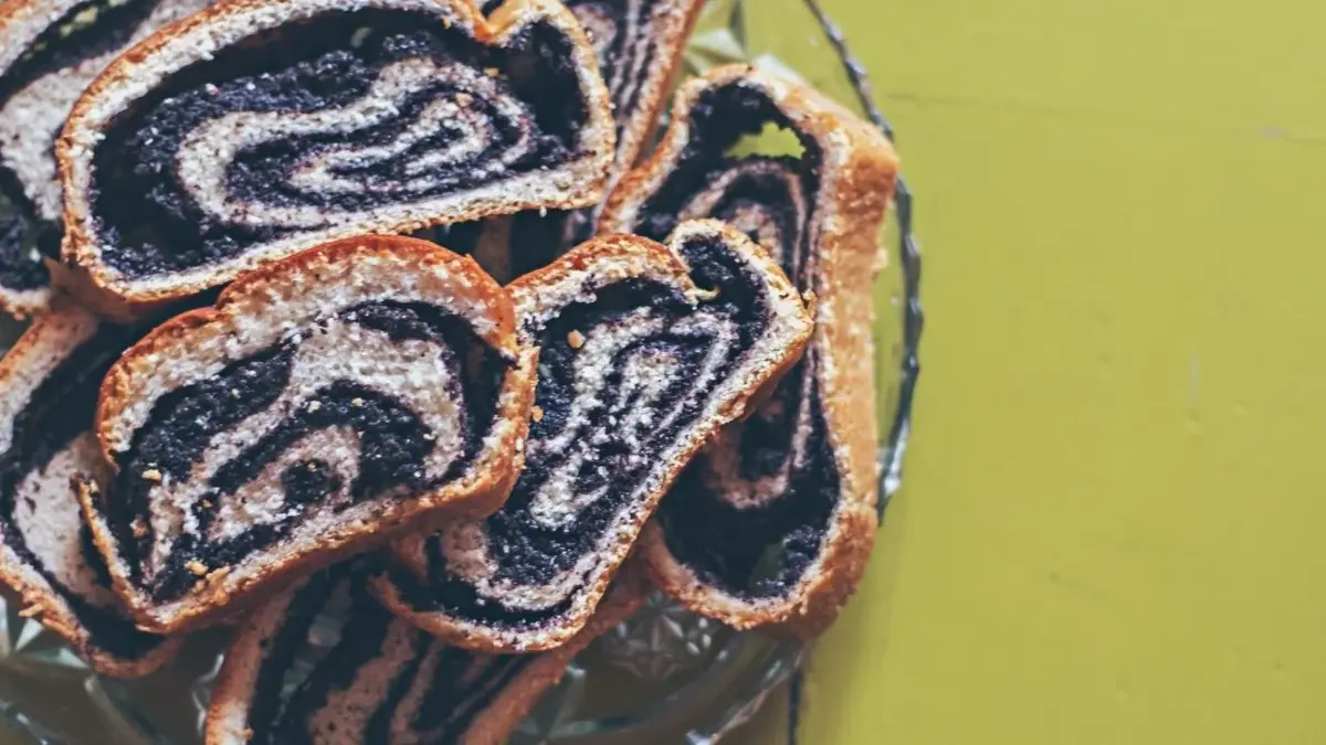 makowiec z gotowej masy