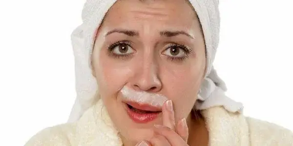Depilacja twarzy u kobiet - jak pozbyć się owłosienia z twarzy? Wybierz odpowiednią metodę!