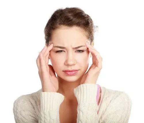 Migrena: Objawy i leczenie migrenowego bólu głowy