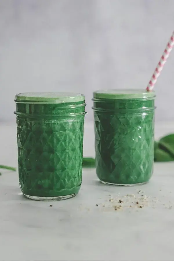 Zielony koktajl ze spiruliną - przepis na zdrowie i szczupłą sylwetkę