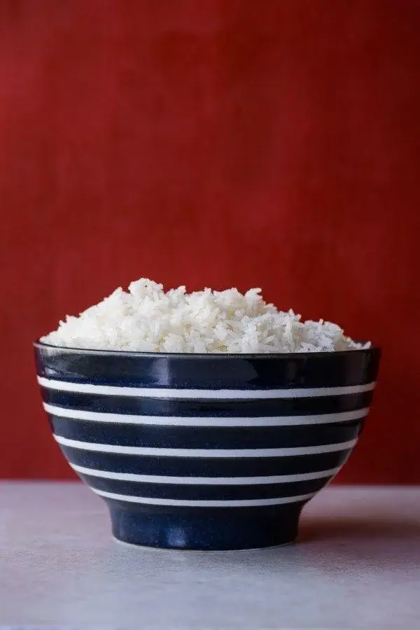 Woda ryżowa na włosy i cerę - sekret piękna Azjatek