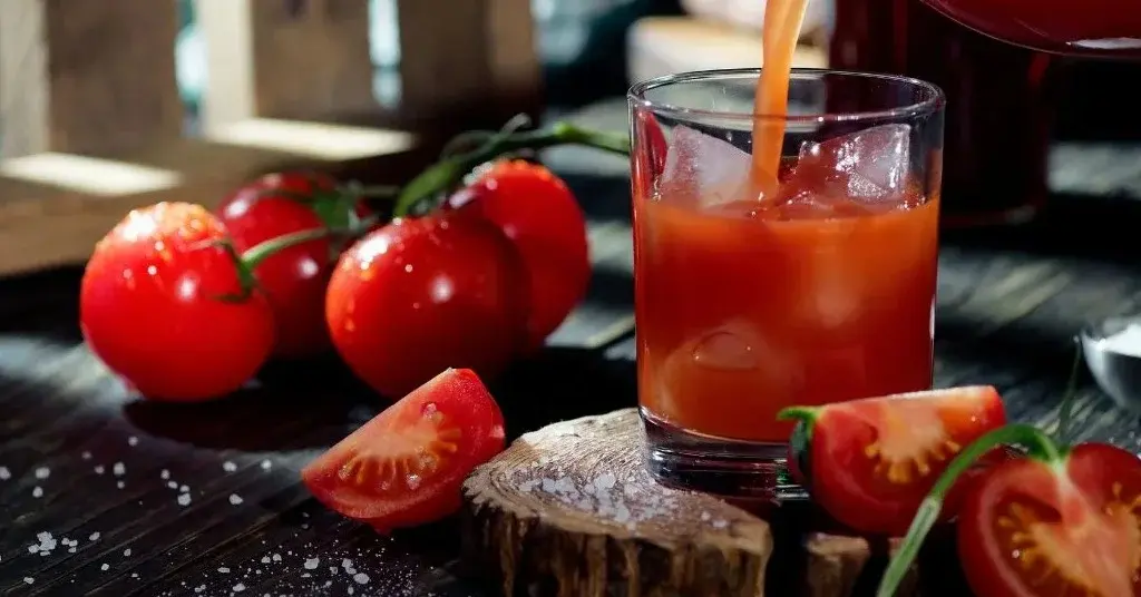 Główne zdjęcie - Pijesz sok pomidorowy? Jeśli nie, to żałuj!