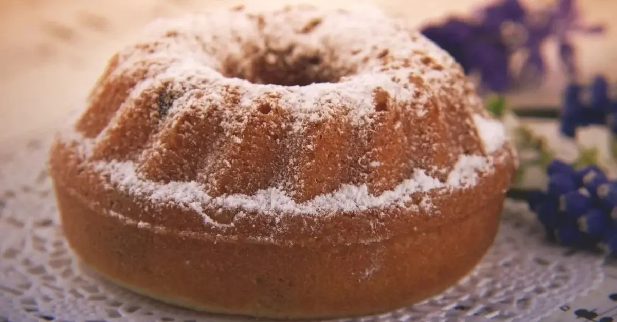 Bezglutenowa babka gryczana z migdałami