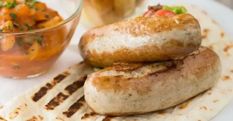 Biała kiełbasa z grilla