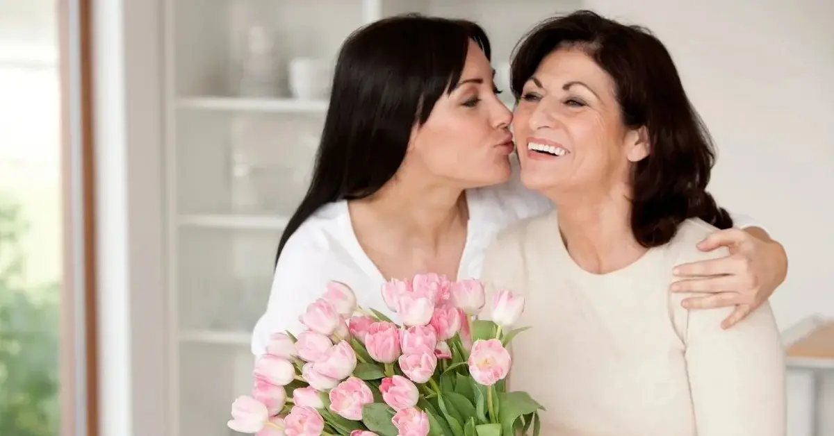 Główne zdjęcie - Top 5 prezentów na Dzień Matki dla miłośniczki filmów i seriali