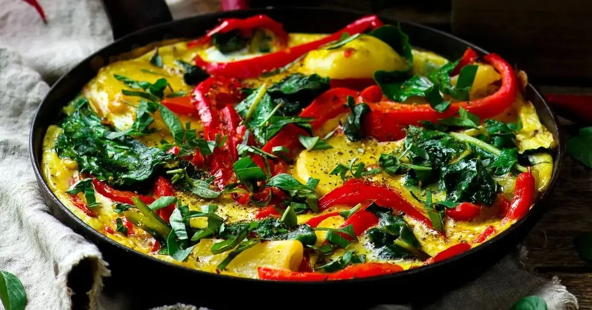 Frittata z szynką, serem i szpinakiem