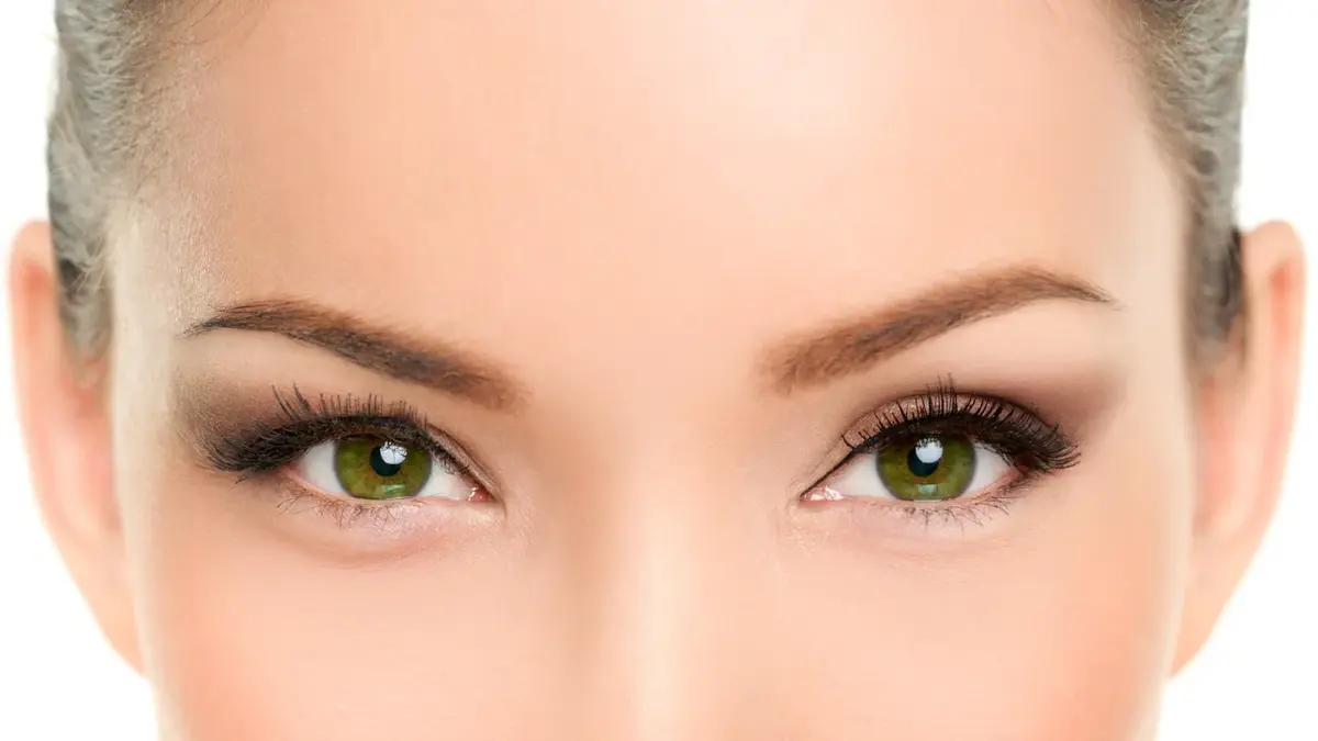 Kobieta z zielonymi oczami