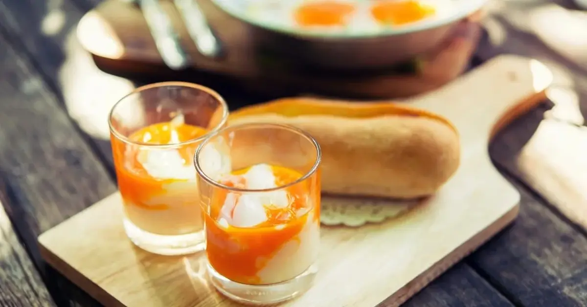 Główne zdjęcie - Zdrowe śniadanie: Jak przygotować jajka po wiedeńsku?