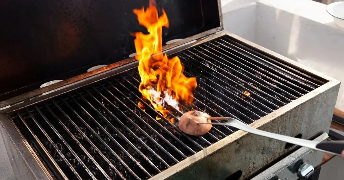 Jak wyczyścić ruszt z grilla
