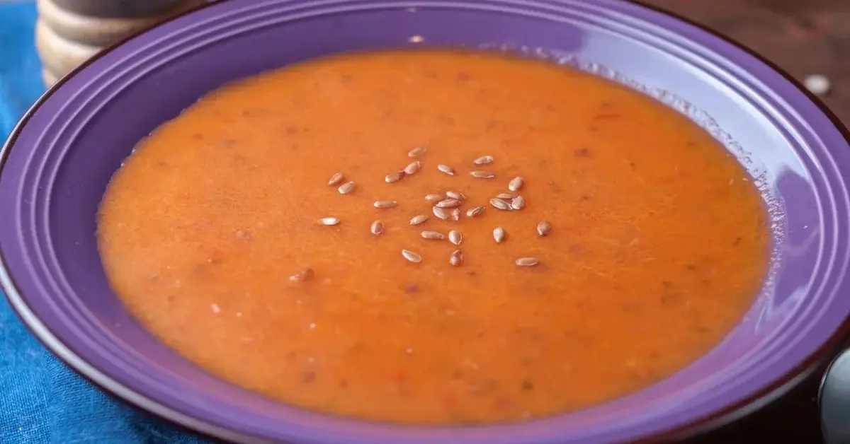 Główne zdjęcie - Jesienna zupa z pomidorów z intrygującymi dodatkami
