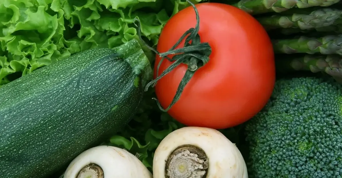 Główne zdjęcie - Które warzywa są zdrowsze po ugotowaniu? Zaskakujące fakty dietetyczne