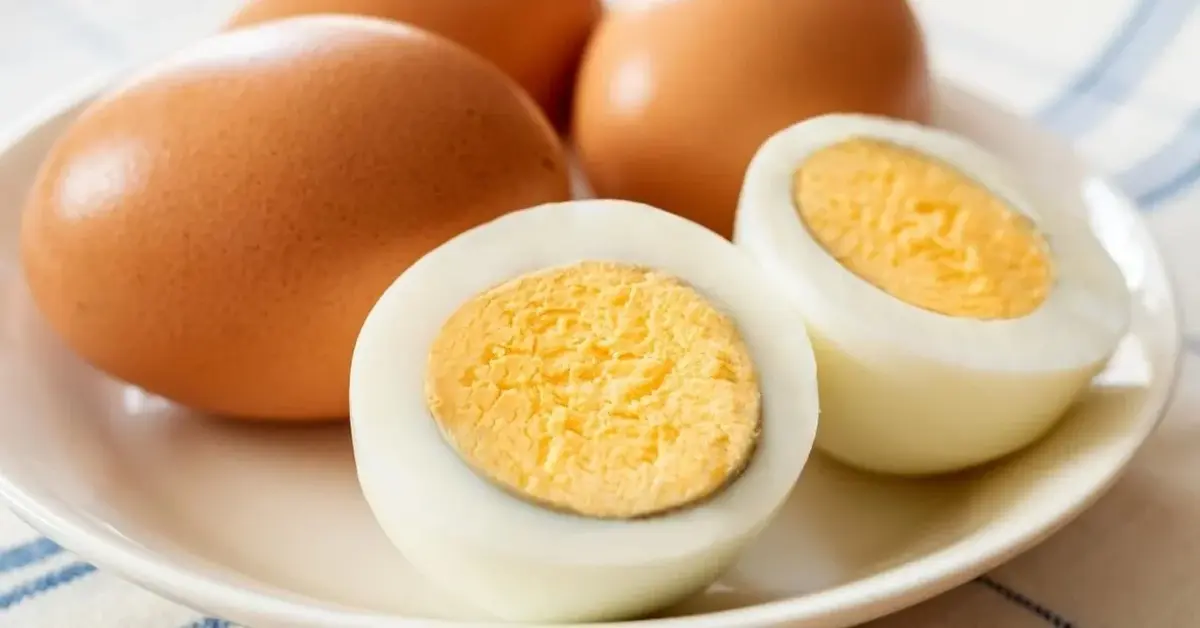 Jajka ugotowane na twardo.