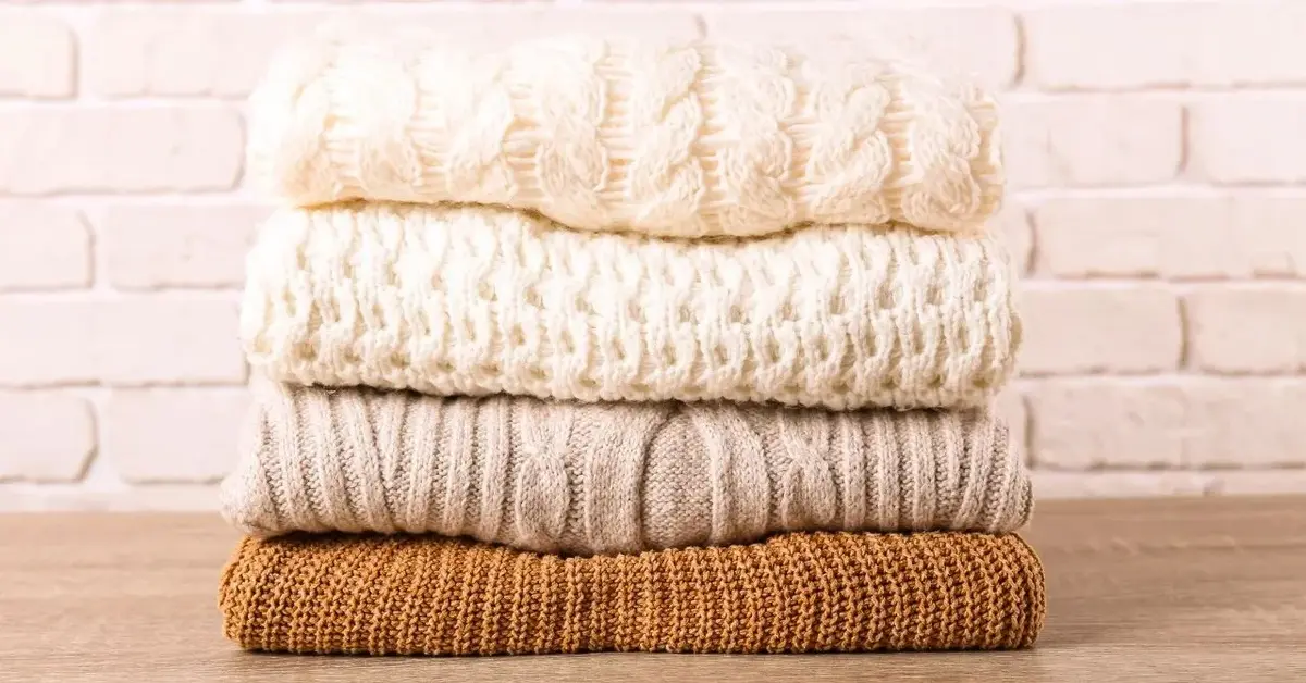 Główne zdjęcie - Jak wyprać gruby, wełniany sweter przed zimowym sezonem?