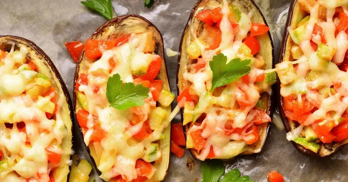 Bakłażan faszerowany na blasze