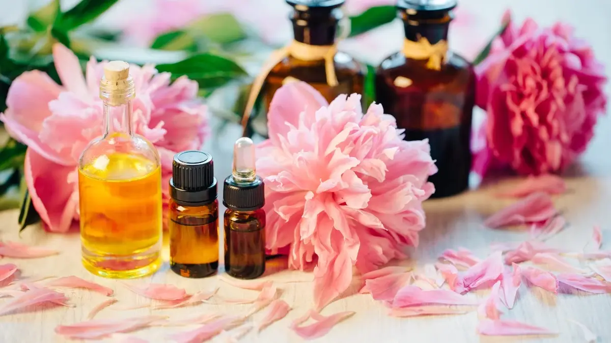 Aromaterapia - olejki eteryczne i kwiaty 