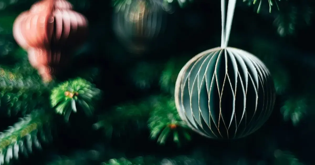 Bombki z papieru na choince