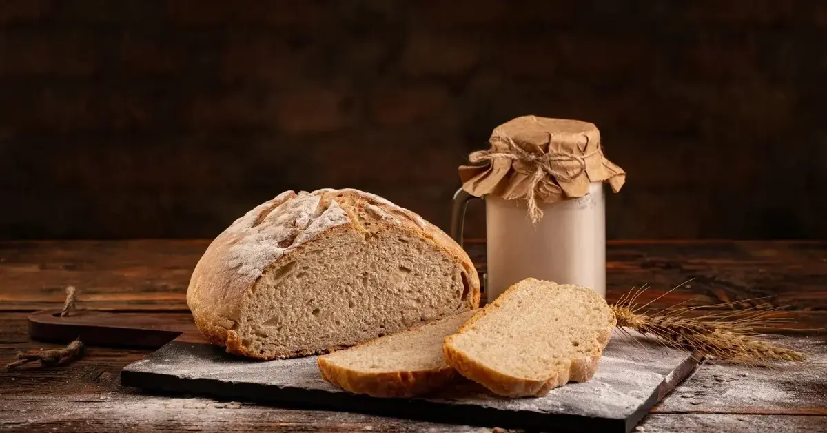 Główne zdjęcie - Chleb na zakwasie - przepis babci Irenki: TAKIEGO chleba dawno nie jadłaś!