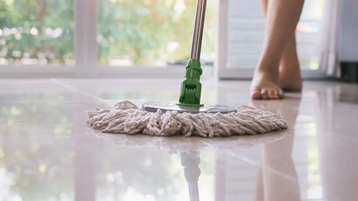 Mop sznurkowy myjący podłogę