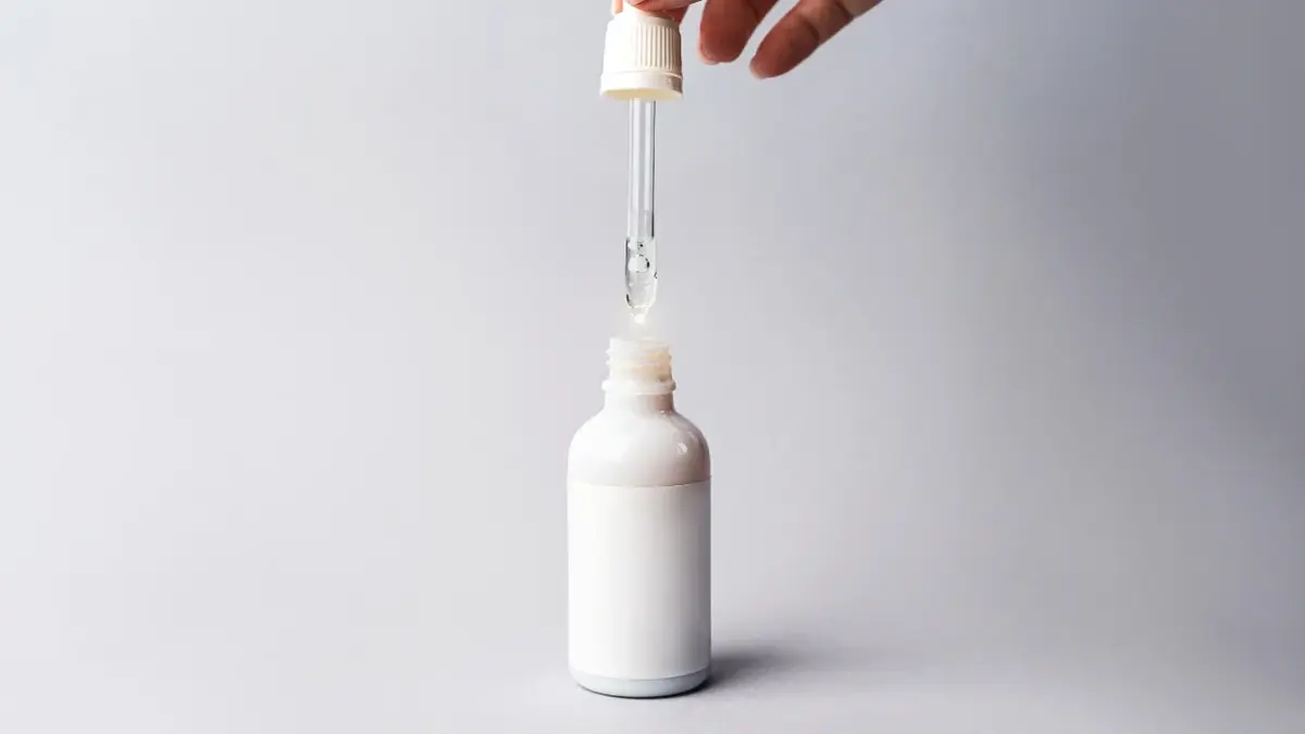 Peeling enzymatyczny do skóry głowy w buteleczce