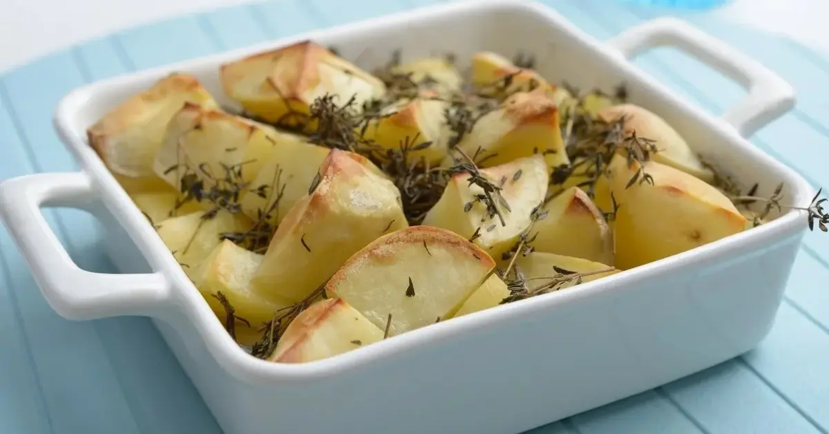 Główne zdjęcie - Ziemniaki w nowoczesnej odsłonie - przepis na pieczone ziemniaki z ziołami i przyprawami