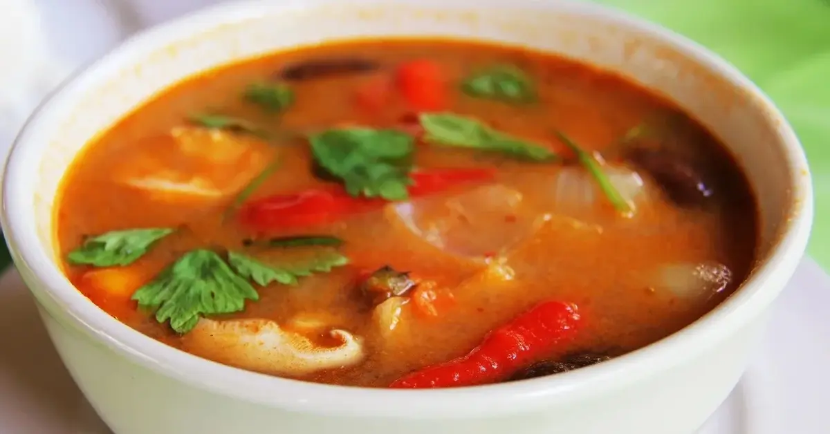 zupa po tajsku z warzywami